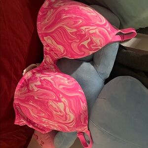 PINK Victoria's Secret Swirl Print Bra